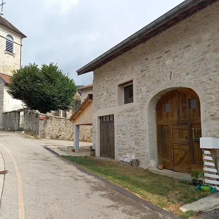 La Vie Du Bief Nocleg ze śniadaniem